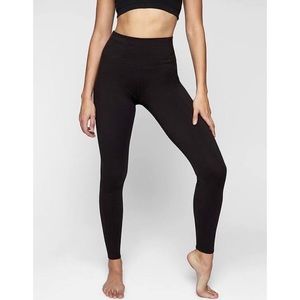 NWT Athleta Workout Leggings